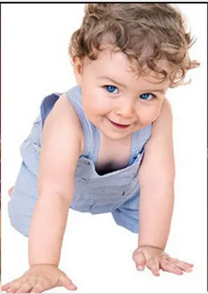 阳光宝宝爬行大赛：家庭欢乐与宝宝成长的温馨冒险盛典